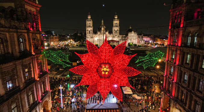 Tradicional alumbrado de Ciudad de México bate récords de la capital siendo el más monumental