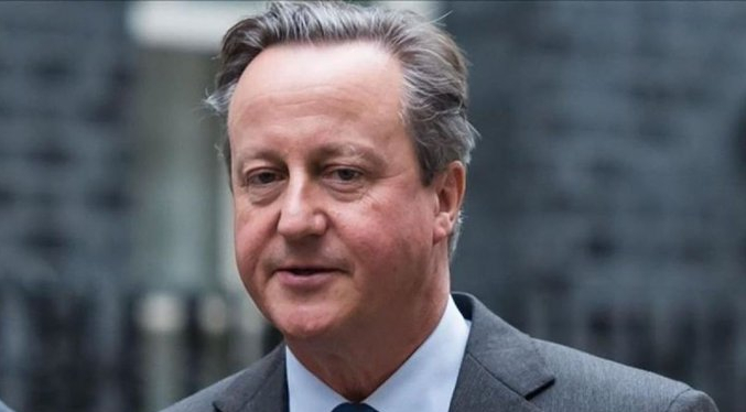 Cameron: “Francia e Inglaterra seguirán apoyando a Ucrania mientras sea necesario”