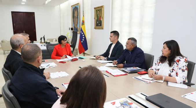 Delcy Rodríguez encabeza reunión del Consejo de Vicepresidentes