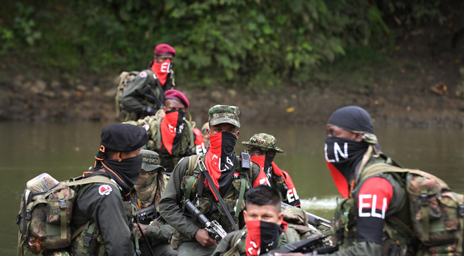 ELN acuerda con el gobierno de Colombia la suspensión de secuestros para financiarse