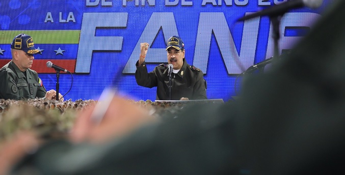 Maduro autoriza ejercicios militares como respuesta a presencia de buque militar británico en Guyana