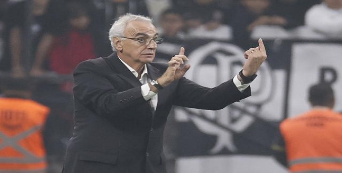 Fossati promete volver a Lima para cumplir con objetivos trazados con la selección de Perú