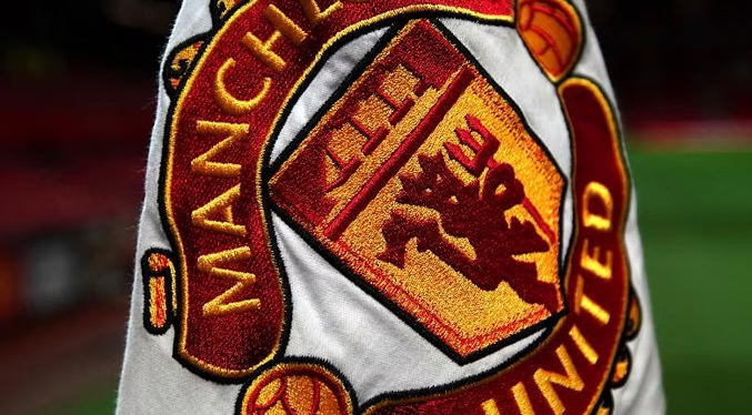 El Manchester United confirma la venta del 25 % de acciones al dueño de INEOS