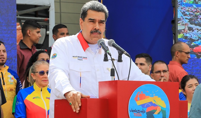 Maduro reitera deseo de paz para resolver diferendo con Guyana mientras Sudamérica se preocupa
