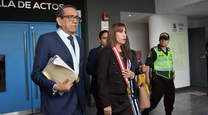 Suspenden por seis meses a la fiscal general de Perú