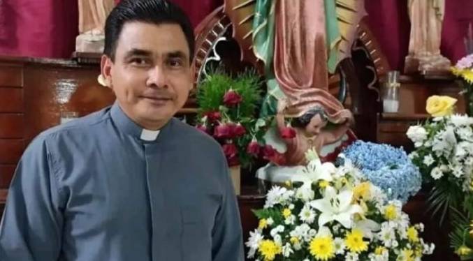 Denuncian que el sacerdote nicaragüense recientemente liberado fue detenido otra vez