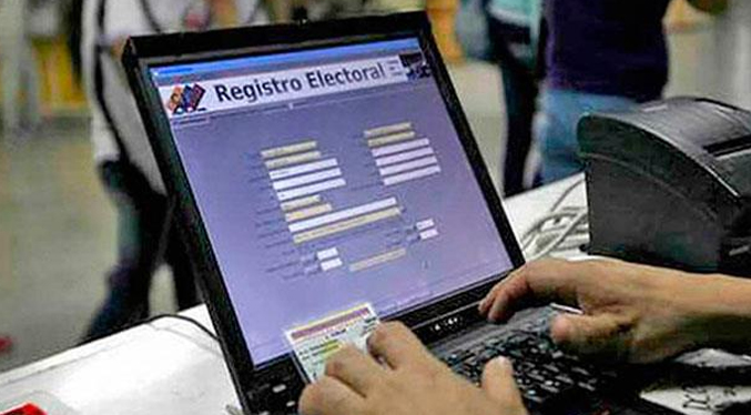 Súmate solicita al CNE facilitar el registro de votantes para las presidenciales de 2024