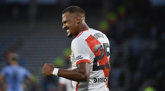 Salomón Rondón determinante en la victoria de River Plate
