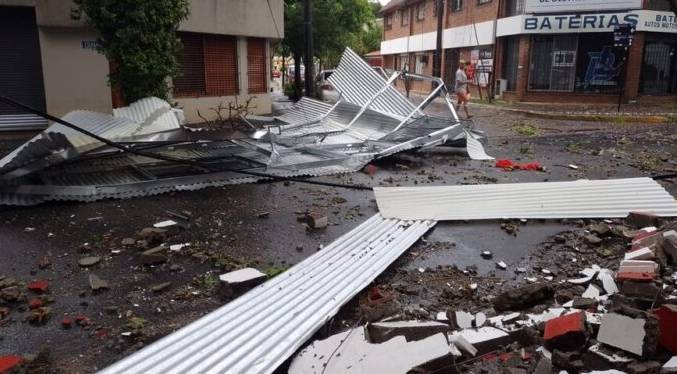 Sube a 14 los muertos tras fuerte temporal ocurrido en Bahía Blanca en Argentina
