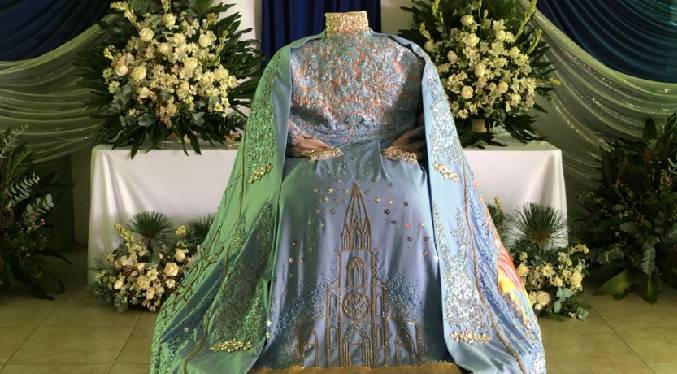 Presentan el vestido que lucirá la imagen de la Divina Pastora
