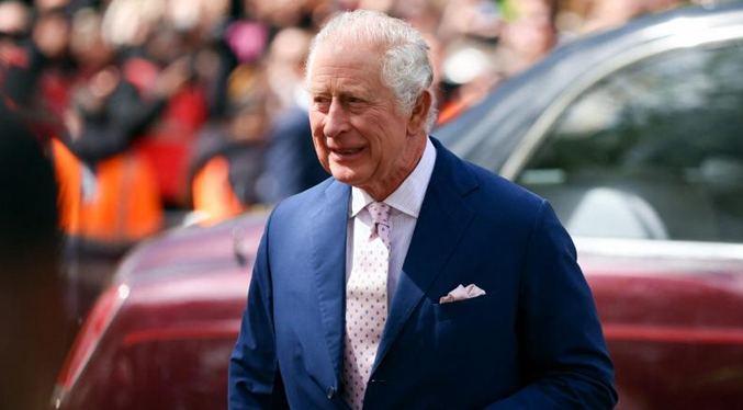 El Palacio de Buckingham anuncia que Carlos III padece de cáncer