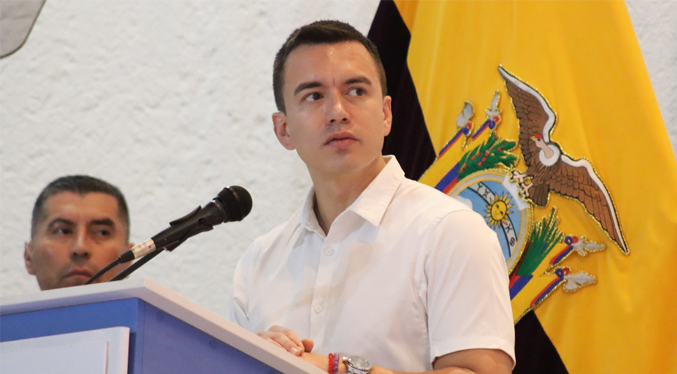Presidente de Ecuador asegura que no reconocerá el resultado de los próximos comicios en Venezuela