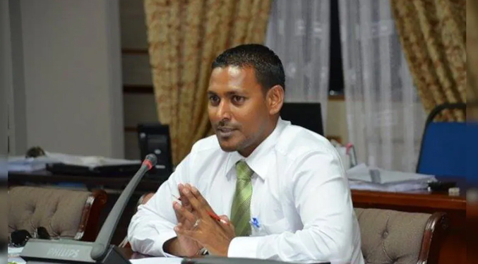 Fiscal general de Maldivas resultó herido por un asaltante desconocido