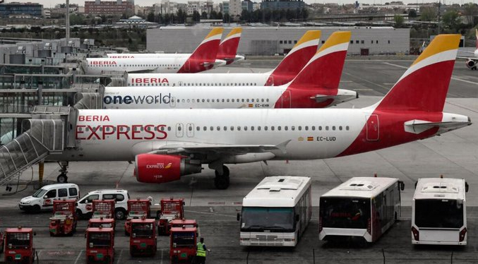 Cientos de vuelos cancelados en España por una huelga de Iberia en el fin de las fiestas navideñas