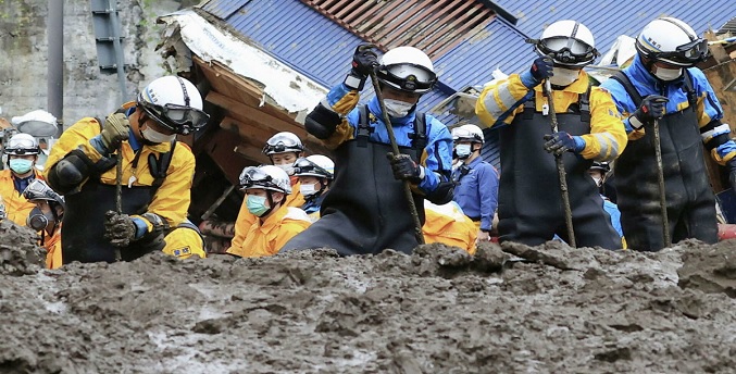 Sismo de 5,3 vuelve a sacudir el centro de Japón mientras siguen las tareas de rescate