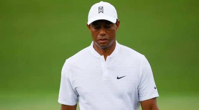 Tiger Woods se retira en la segunda jornada del Genesis Invitational por problemas de salud