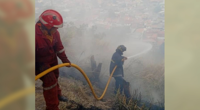 Incendio de vegetación obliga a desalojar el Seminario Santo Tomás Aquino en Táchira