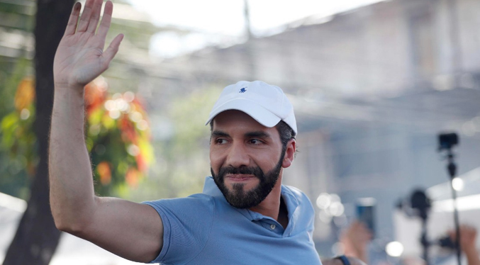 Comicios presidenciales cierran en El Salvador con Nayib Bukele como gran favorito para la reelección