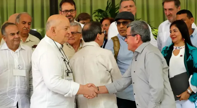 Gobierno colombiano prorroga junto a ELN seis meses más el cese al fuego bilateral