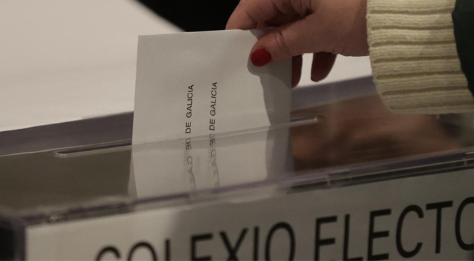 Galicia celebra elecciones en las que la derecha juega el dominio de una región