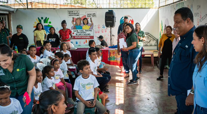 Alcaldía de Maracaibo instala la primera ‘Escuelita del Sol’ en Coquivacoa