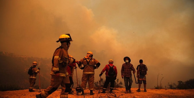 Muertos por los incendios de Chile aumentan a 64 y Boric advierte que la cifra crecerá «significativamente»