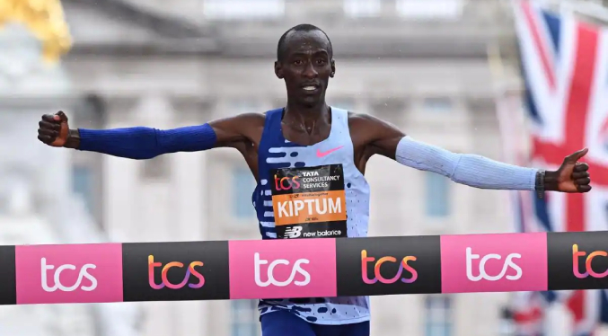 Muere el atleta Kelvin Kiptum, plusmarquista mundial de maratón