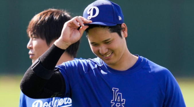 El astro de los Dodgers Shohei Ohtani dice que se ha casado y su esposa es japonesa
