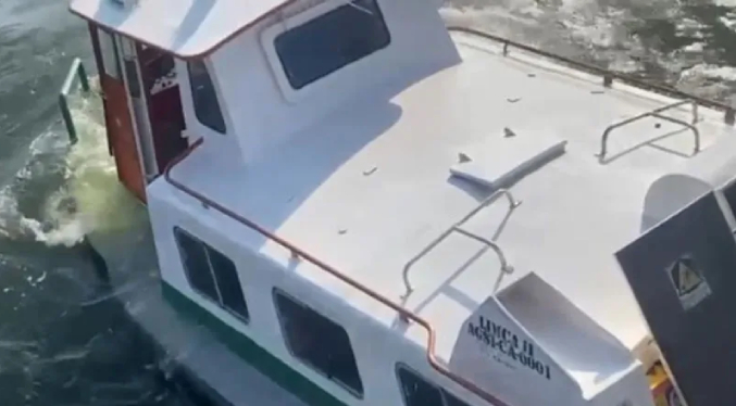 Zozobra embarcación petrolera en el lago de Maracaibo sin dejar víctimas