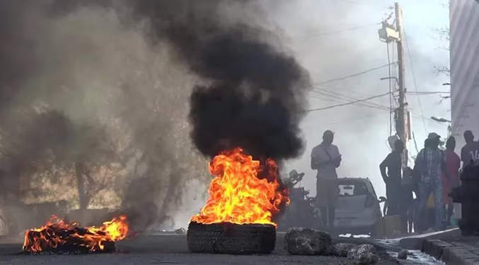 Haití declara estado de urgencia por los ataques de dos cárceles