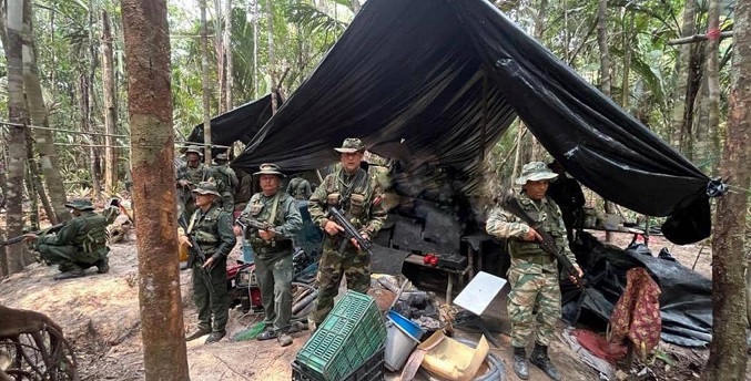 FANB desmantela un campamento de minería ilegal en región amazónica
