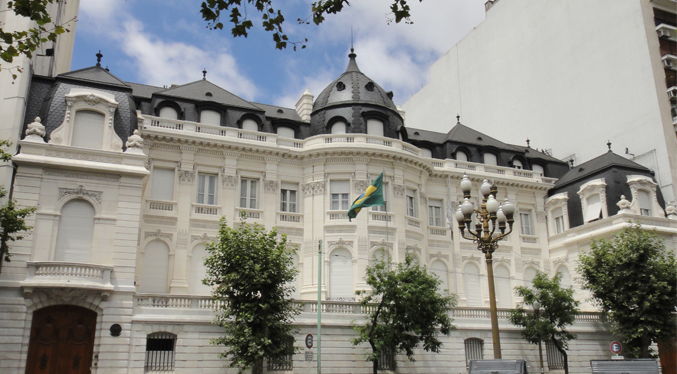 Brasil: Impedimentos para inscribir candidatura de Yoris no es compatible con los acuerdos de Barbados