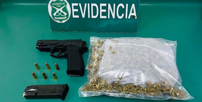 Pareja de venezolanos es detenida con un arma de fuego y drogas en Chile