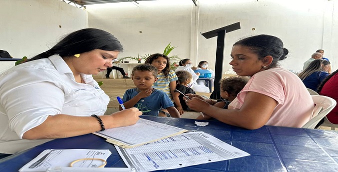 Gobernación de Zulia atiende a más de 700 familias de San Francisco en nueva jornada médico social
