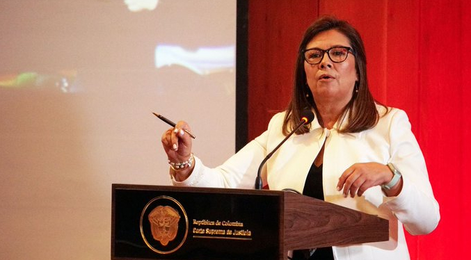 Designan en Colombia a Luz Adriana Camargo como nueva fiscal general de la Nación