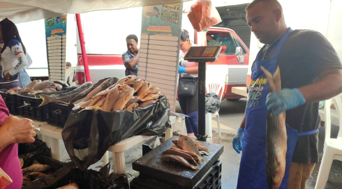 La Mega Feria del Cardumen toma el oeste de Maracaibo con 30 toneladas de proteína pesquera