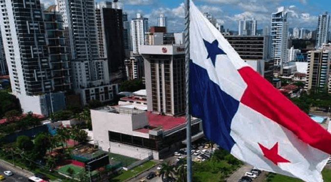 Venezolanos en Panamá a la espera de apertura del registro electoral