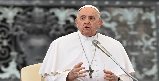 El Papa en el Viernes Santo: líbrame de juicios temerarios, chismes y palabras ofensivas