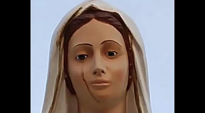 Iglesia católica descarta la veracidad de apariciones de la Virgen que llora sangre en Italia