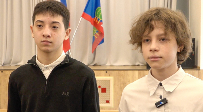 Condecoran a dos adolescentes que salvaron decenas de vidas durante el ataque en Rusia