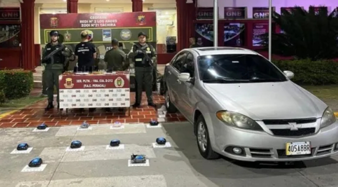 Autoridades de Venezuela detienen a dos hombres con 10,5 kilos de droga en Táchira