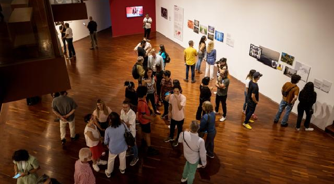 ONG y la Embajada neerlandesa inauguran en Caracas la exposición World Press Photo 2023