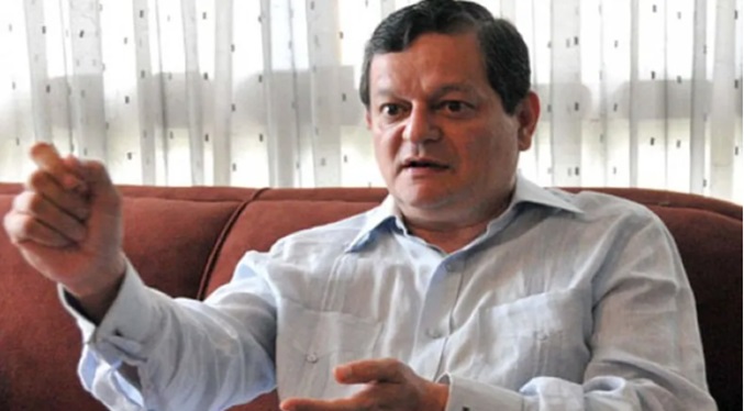 Kico Bautista: Maduro no está débil, tiene el poder de dejar afuera a María Corina