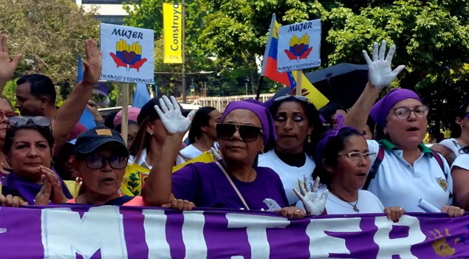 Trabajadoras en Caracas marcharon en Caracas para exigir reivindicación de derechos laborales