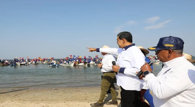 Maduro pide a los sectores del país unirse para la limpieza del Lago de Maracaibo