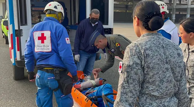 Rescatan en Colombia a dos parapentistas accidentados en la Sierra Nevada de Santa Marta
