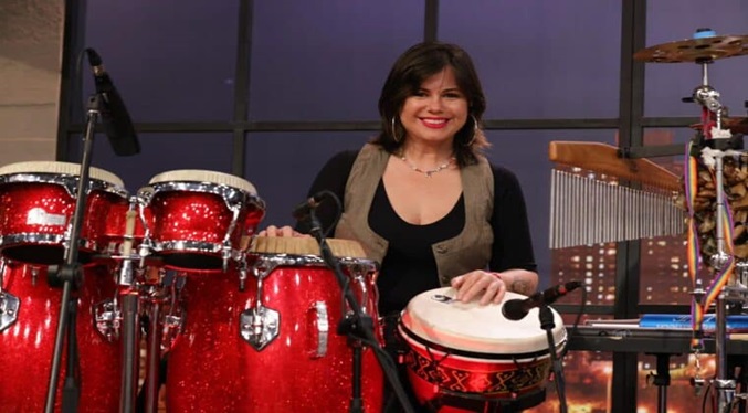 Percusionista venezolana Katiuska Fernándes se presentará junto a Karol G en Caracas