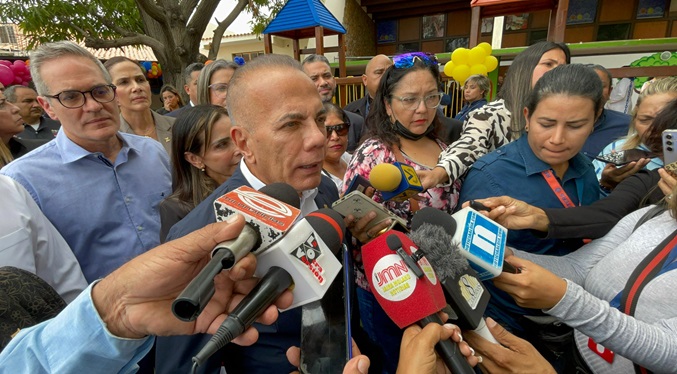 Manuel Rosales: «La gente quiere votar, quiere salir de Nicolás Maduro»