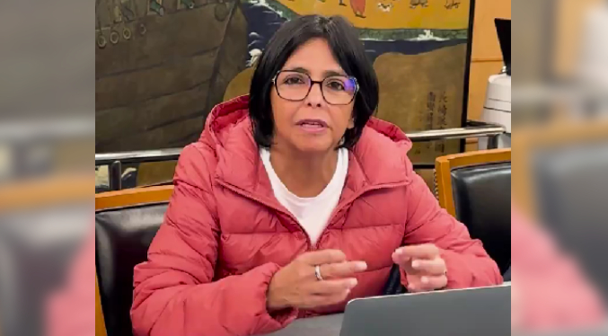 Vicepresidenta Rodríguez desde Holanda: «Hemos venido a entregar la verdad histórica de Venezuela»
