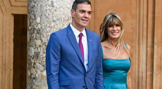 Fiscalía solicita archivar la investigación a la esposa de Pedro Sánchez por corrupción